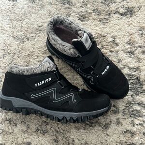 Men’s black fashion shoes. Size 9 new without box